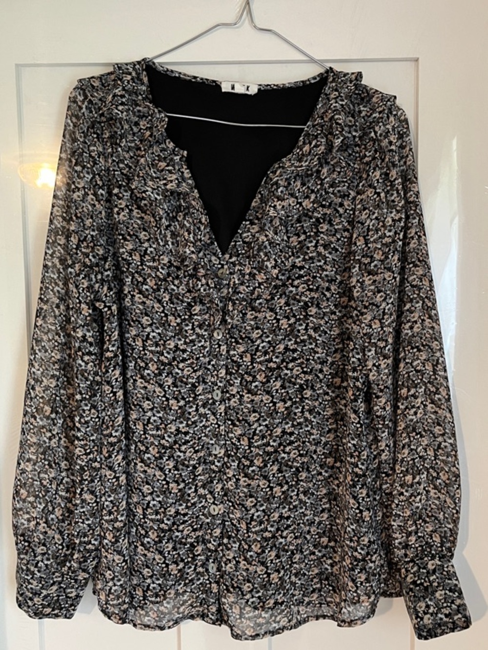 West K Floral V-Neck Button-Front Blouse - Black and Cream